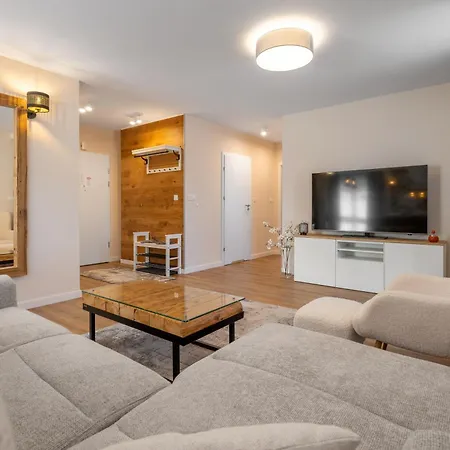 Rentplanet - Zakopianski Z Tarasem Widokowym 아파트